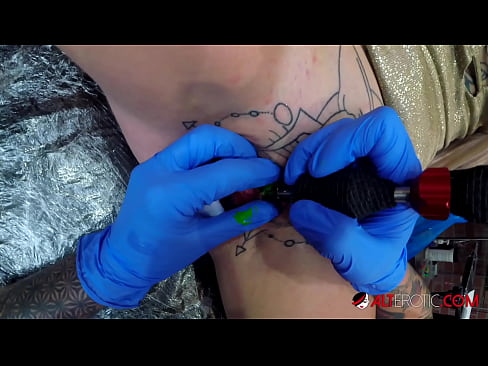 ❤️ Extremely tattooed hottie Sully Savage got a tattoo on her clitoris ☑ Sex video at porn en-us.sexygirlspics-com.ru